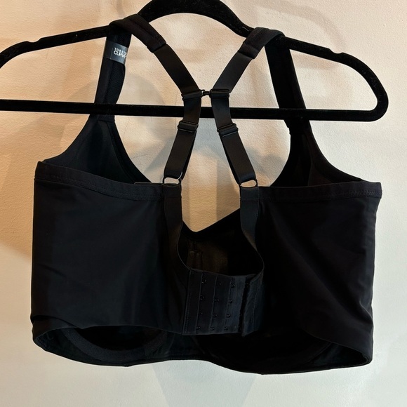 TORRID CURVE Sz 42H Underwire Adjustable J-Hook Medium Support Sports Bra NEW - Picture 6 of 13